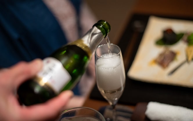 【乾杯酒付】誕生日・結婚記念日・長寿祝いに。スパークリングワイン、メッセージ付き記念日プラン