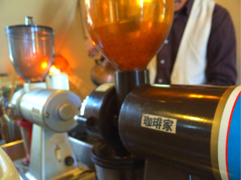 珈琲家さんの店内で