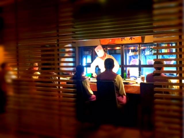 すき焼き、しゃぶしゃぶは個室風席で