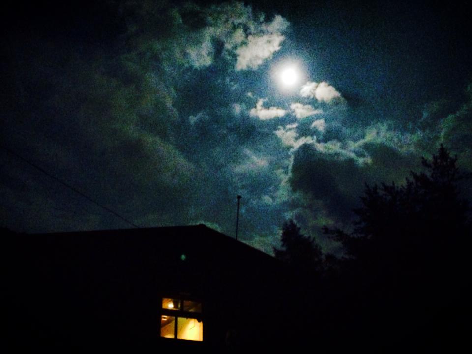 スーパームーンより貴重な関係があることに感謝です。