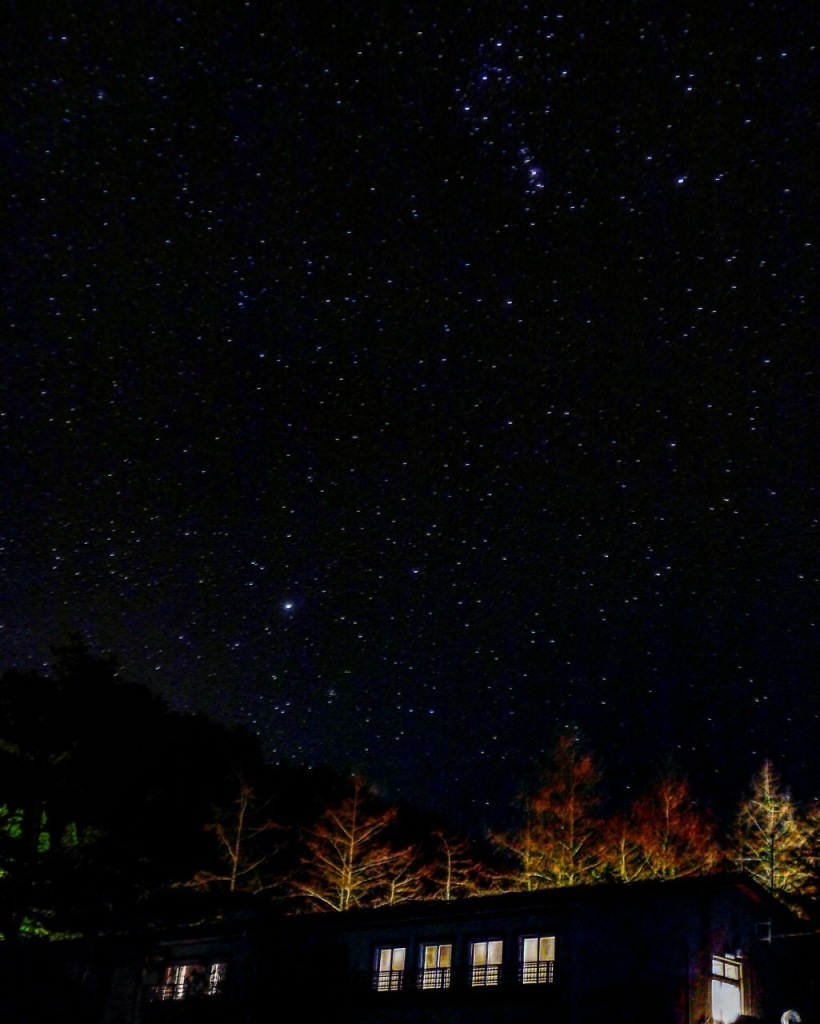 昨日のお客さまのお部屋の上の星空
