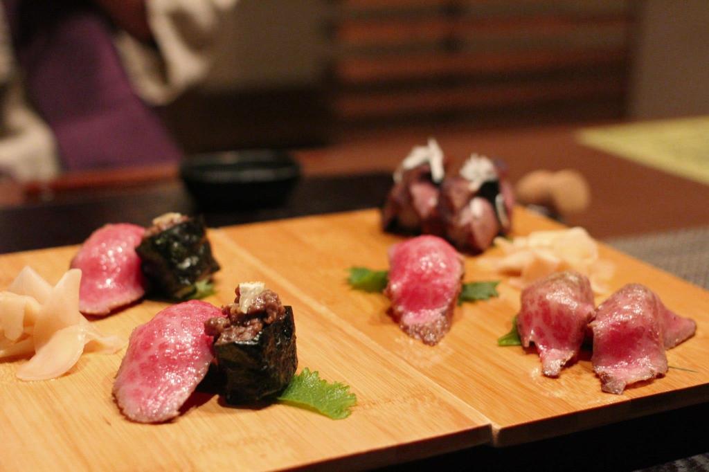 なんだか 米沢牛のにぎりが いっぱい(笑)